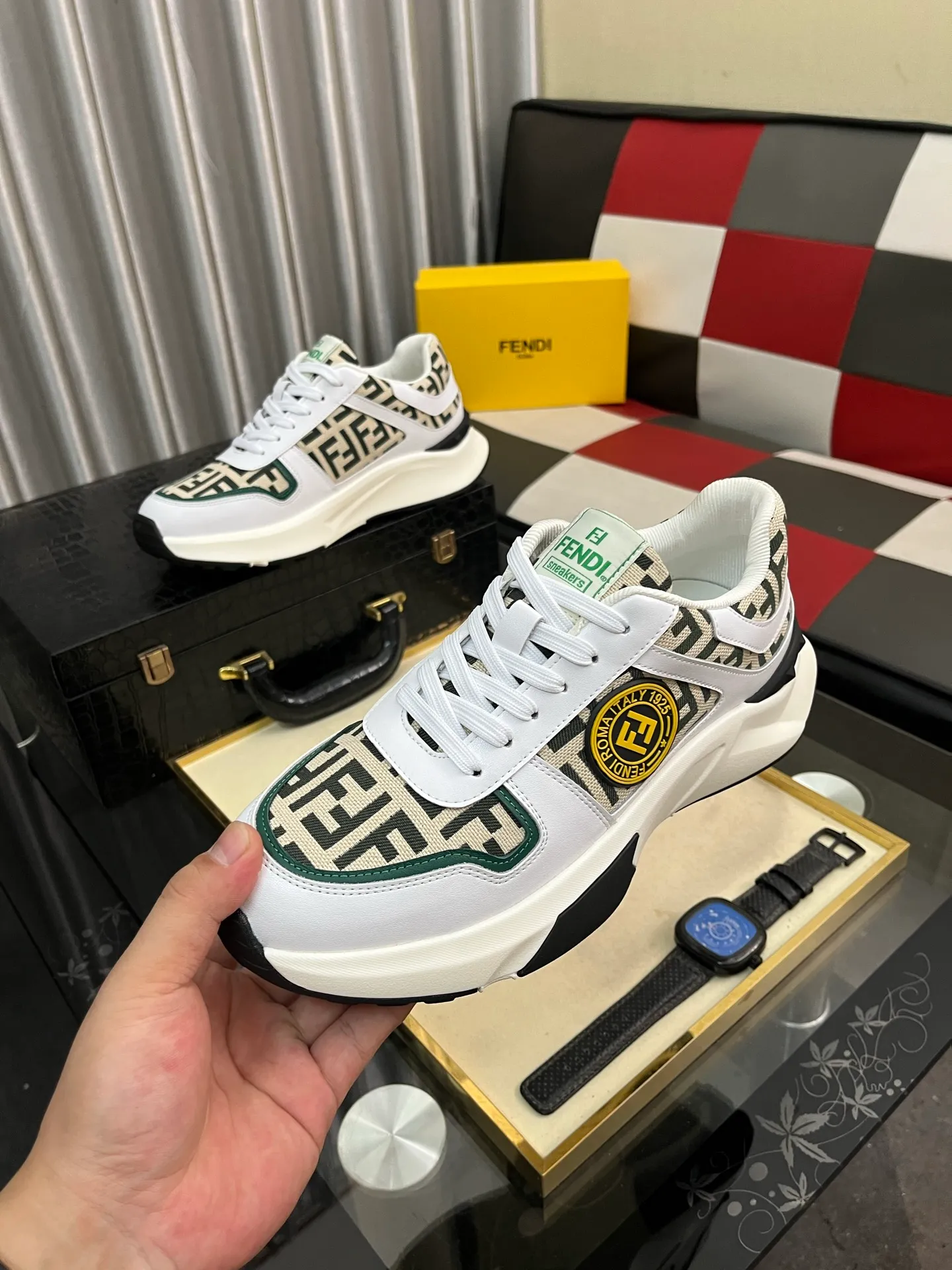 Men's shoes 💰458⌚️⌚️【FENDI】original quality.~ Unique modern style sneakers. 🏃A must-have casual shoe for trendy men😍😍 Original brand imported from Italy, imported original leather, sheep lining (refuses to discolor and grind feet) Sole: Original sole provided by the original factory, French lazy style design ⚠️Fit to the feet, original quality, super comfortable original sole. Just like shooting the real thing 🎬The real thing is better Code number: 38-444️⃣Colors available